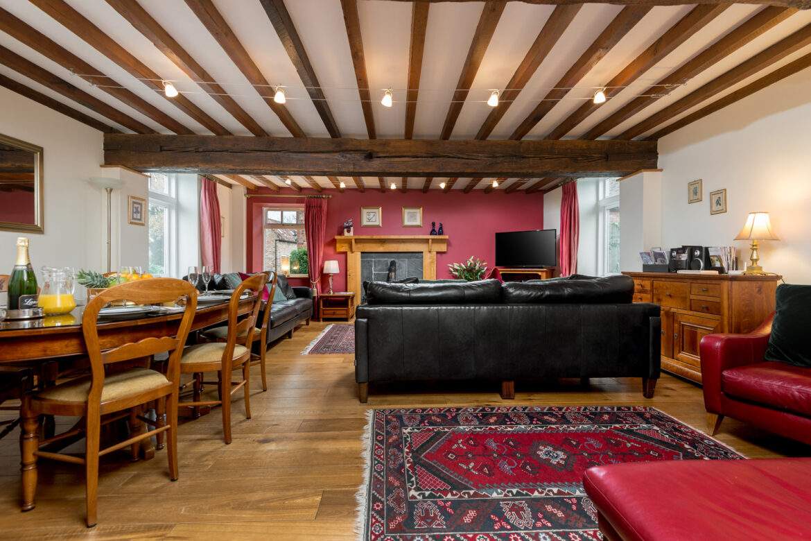 Large living/dining room
