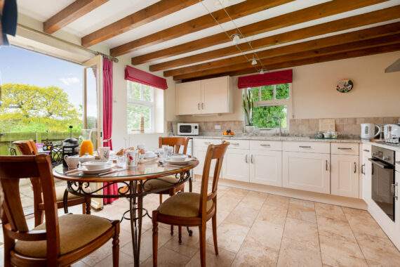 Lovely dining kitchen and the Forge, Broadgate Farm Cottages 